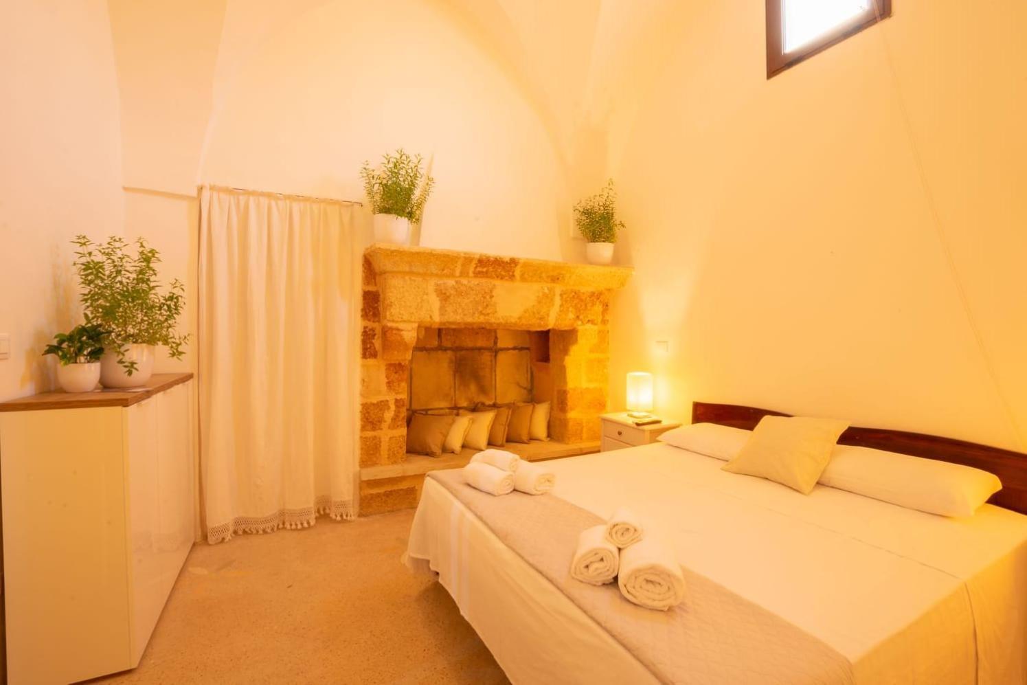 Palazzo Le Zicaredde Bed & Breakfast Салве Екстериор снимка