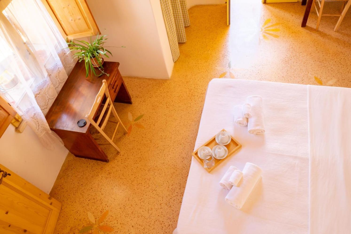 Palazzo Le Zicaredde Bed & Breakfast Салве Екстериор снимка