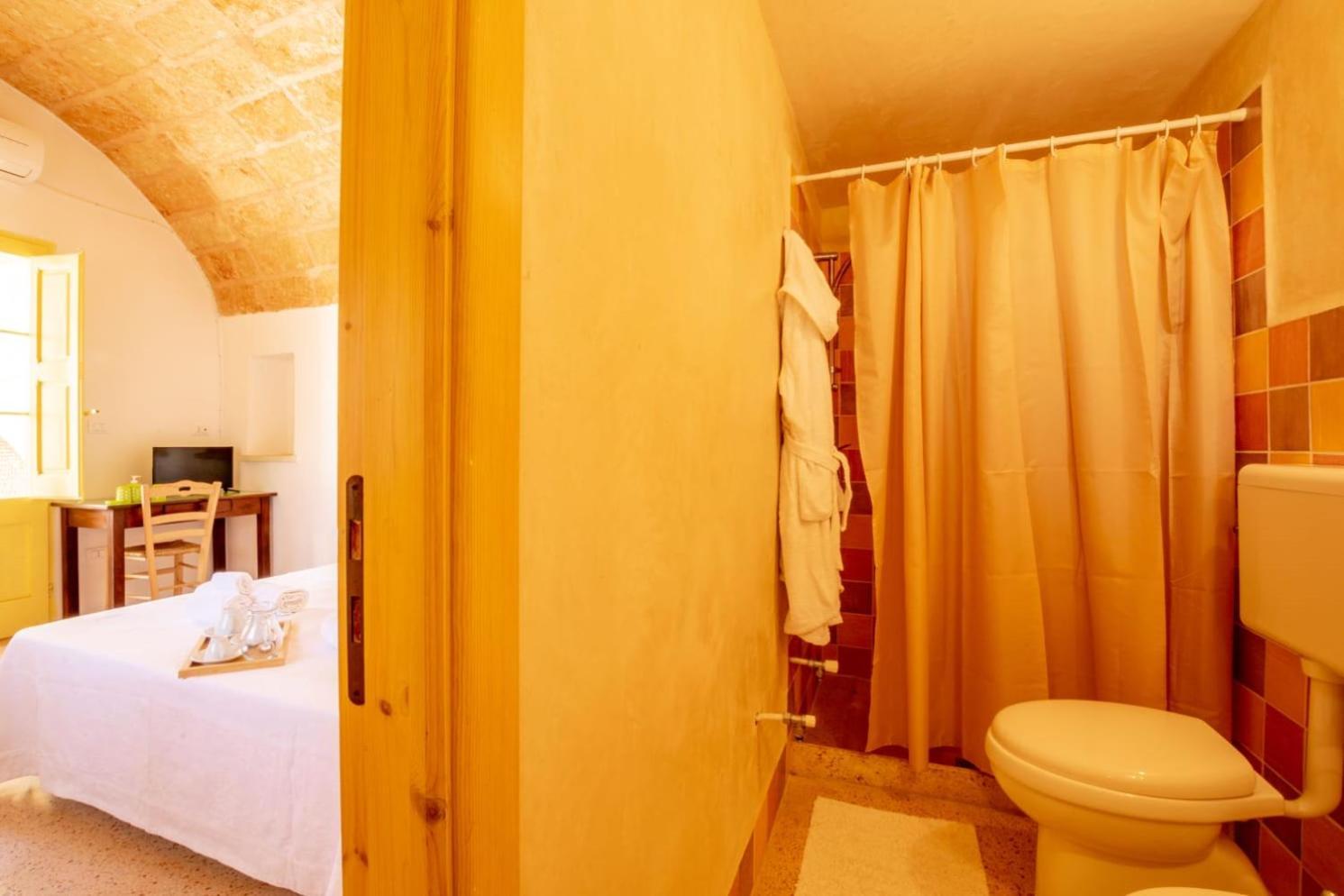 Palazzo Le Zicaredde Bed & Breakfast Салве Екстериор снимка